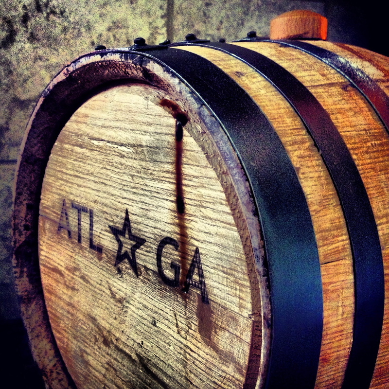 focus on foreground, 1080P, Barrel, close-up, drink, alcohol, aging Process, old, winery, no People, Beer, cellar, Malt, keg, oak, aged, Homebrew, wine