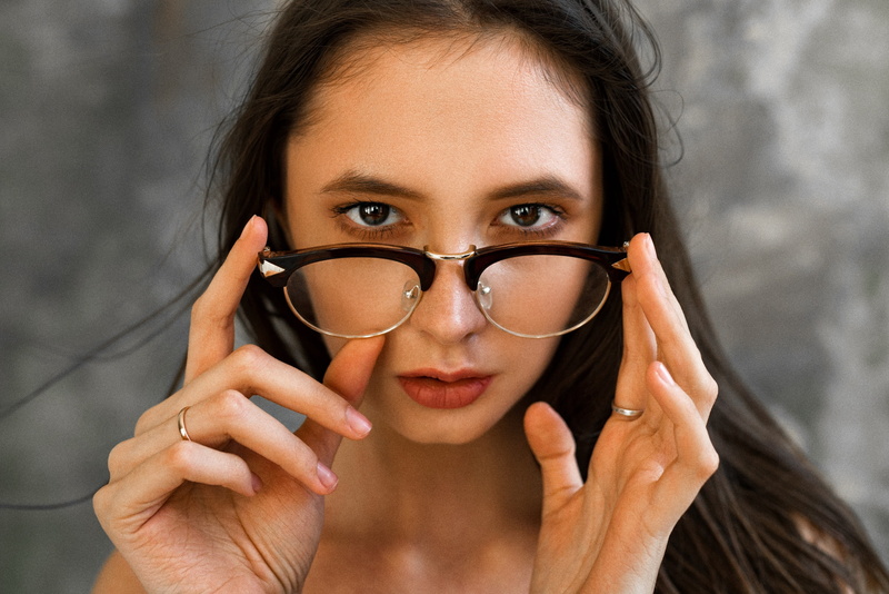 brunette, eyewear, women, women with glasses, Disha Shemetova, hairstyle, beautiful woman, one person, eyeglasses, front view, human hand, teenager, glasses