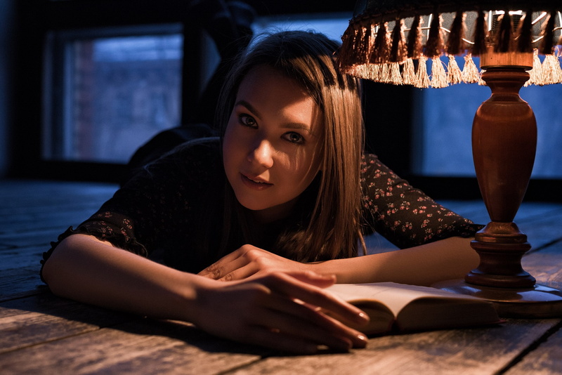 book, Maxim Fawn, Max Pyzhik, hands, lamp, face, 2K, Nastya Konovalova, look, on the floor