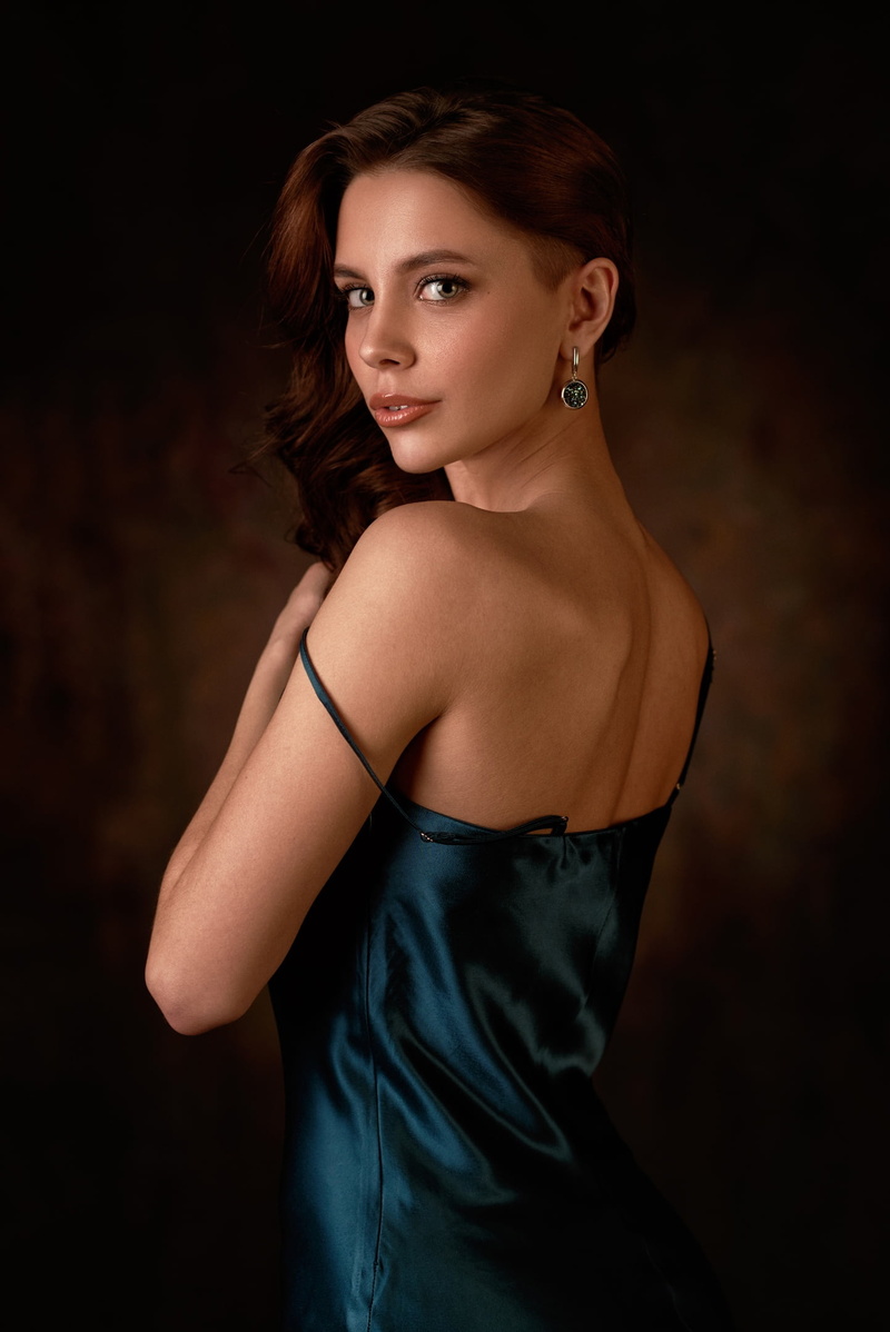women, looking at viewer, makeup, 1080P, Maria Rykova, earring, redhead, simple background, dress, Max Pyzhik