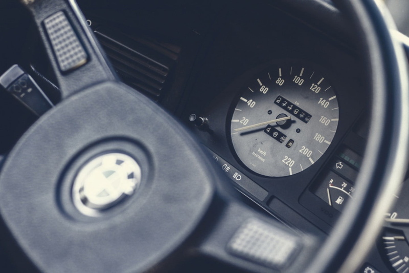 car, car interior, mode of transportation, dashboard, speedometer, 720P, high angle view, photography, circle, indoors, close-up, equipment, technology