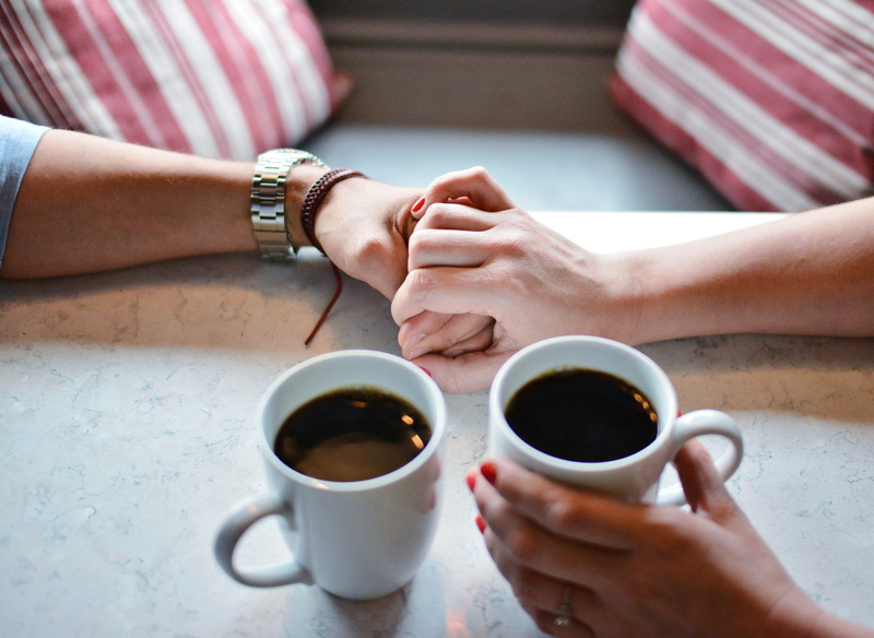 refreshment, cafe, romantic, holding, 2K, young, hands, togetherness, valentine, drinking, women, man, anniversary, romance, adult, coffee, coffee cup