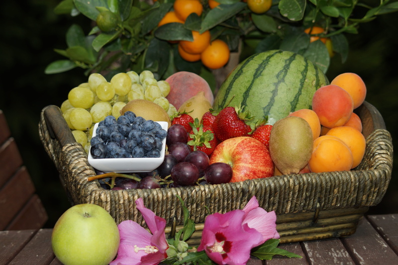 basket, strawberries, abundance, fruits, healthy, assorted, strawberry, blueberries, fruit, container, variation, apricots, garden, wellbeing, food and drink