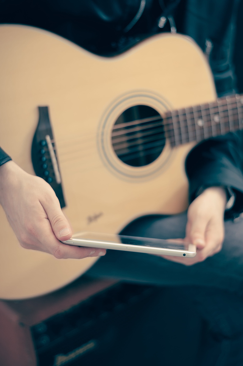 wooden, human body part, guitarist, performer, folk, classic, electric guitar, song, skill, design, amplifier, arts culture and entertainment, leisure activity