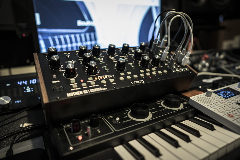 mixer, industry, keyboard instrument, moog, complexity, modular, musical instrument, focus, mixing, sound mixer, knob, music, no people, photography, musical equipment