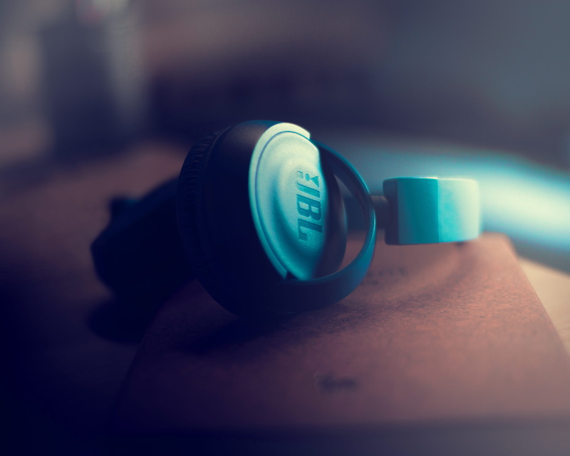 communication, JBL, 5K, security, equipment, focus on foreground, lens - optical instrument, still life, headphones, brown, single object, close-up, photography themes