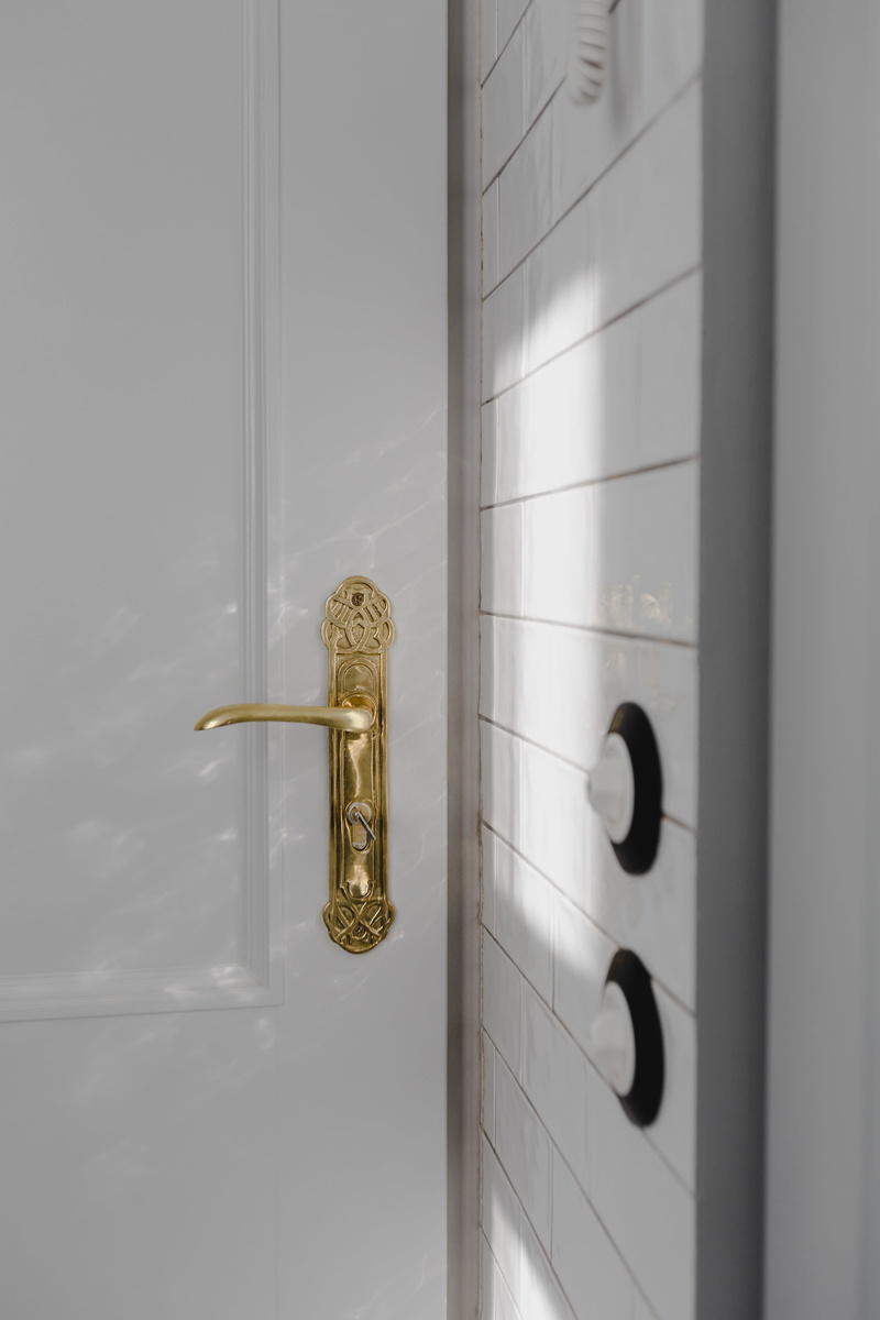 entrance, indoors, no people, close-up, plated, glass - material, elegance, handle, art and craft, elegant, gold, knob, antique, luxury, door, gold colored