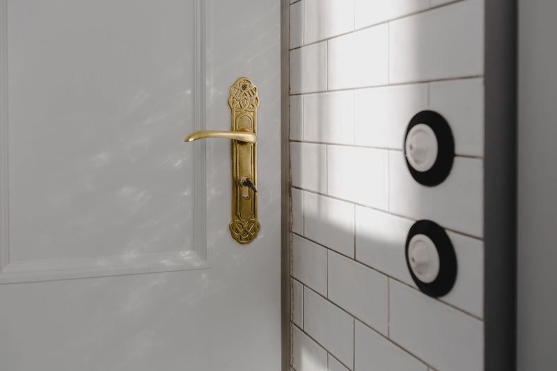 knob, elegance, entrance, wall - building feature, gold, bathroom, metal, domestic room, close-up, elegant, classic, flooring, tile, wood - material, home