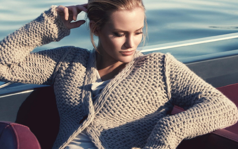 1080P, hands in hair, blonde, Charlott Cordes, looking, beautiful woman, women, lifestyles, sweater, hairstyle, casual clothing, one person, warm clothing