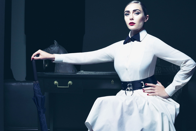 Tom Munro, Vogue, dress, look, white, hairstyle, actress, 1080P, photographer, Elizabeth Olsen, style, model, umbrella, makeup, journal