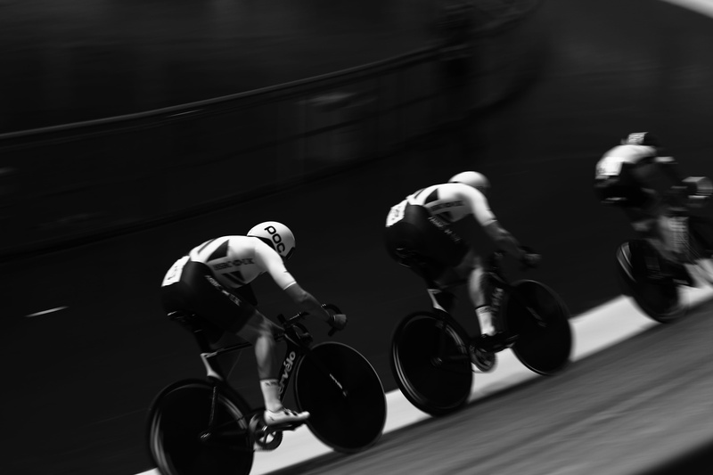 cycling, grayscale, riding, people, motion, transportation, bike, motorcycle, speed, mode of transportation, 4K, velodrome, men, human representation