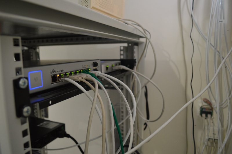 computer cable, internet, cable, complexity, switch, no people, ethernet, selective focus, computer, indoors, computer network, network, router, electricity