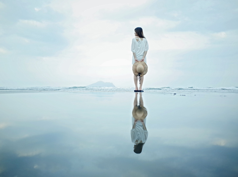 dress, real people, sky, hd, tranquility, one person, Woman, Love, Landscape, Portrait, Reflection, hat, Like, water, Outdoor, lifestyles, sea, women, full length