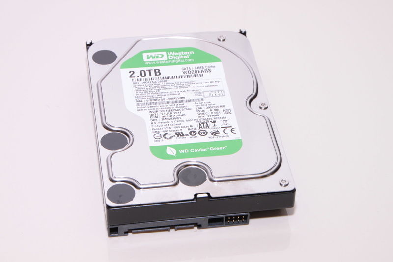 computer, hdd, disk, music, computers, data, studio shot, indoors, data storage, white background, publication, design, finance, cache, book, editorial