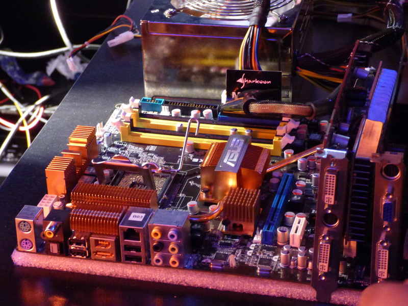 equipment, audio, production line, circuit board, computer equipment, technology, usb, indoors, computer chip, sata, connection, focus on foreground, chipset