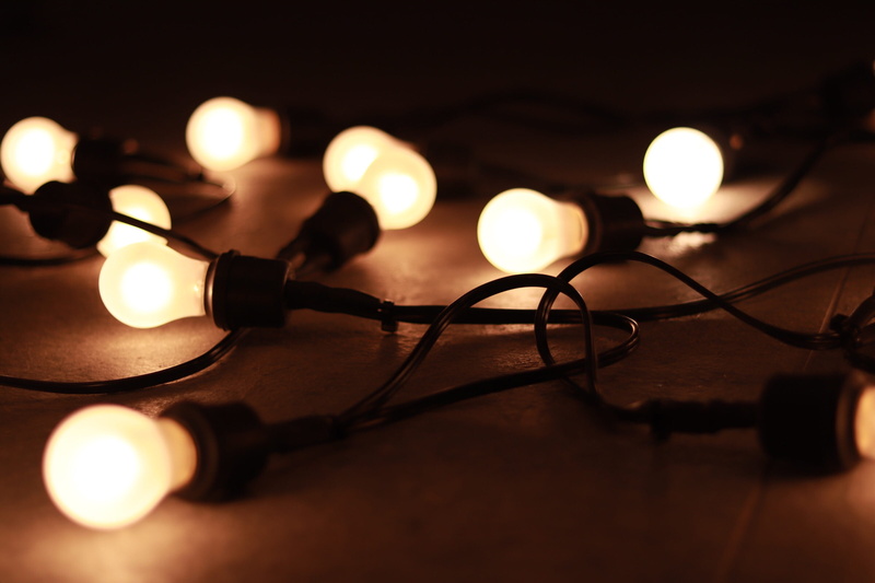 dark, wires, 1080P, light bulb, bokeh, lights