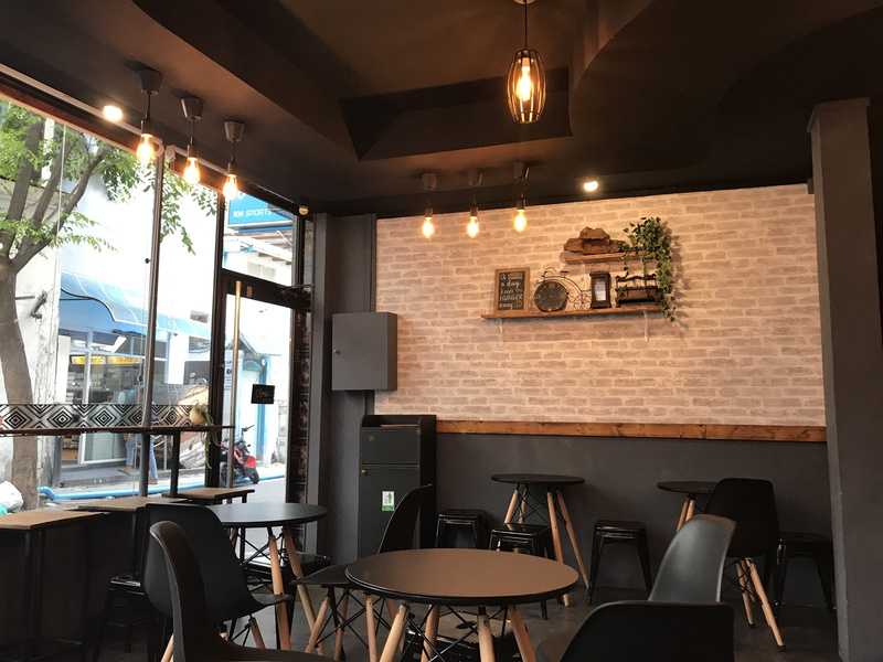 chair, bar, inside, store, absence, lighting equipment, tables, ceiling, interior design, lighted, furniture, luxury, facade, illuminated, furnitures, pendant light