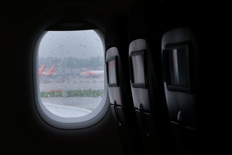 rain, transparent, wet, london, plane, storm, rainy season, air vehicle, alphabet, architecture, city, porthole, seat, looking, shipping container, raindrop
