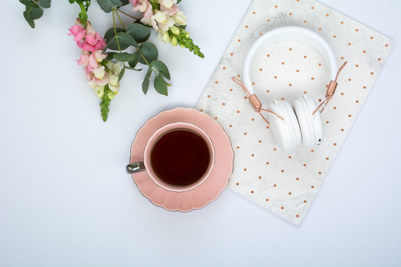 flowers, 5K, coffee, tender, pink, Cup, headphones