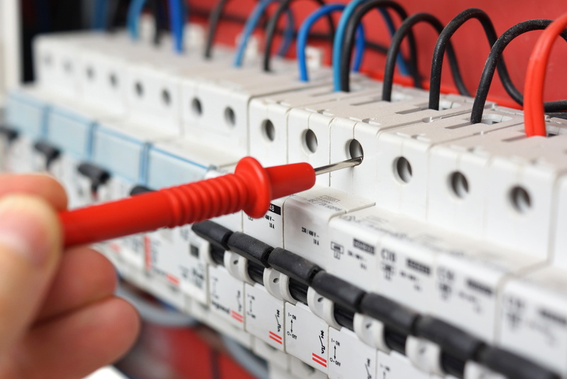 engineering, 4K, electrical safety, voltage meter