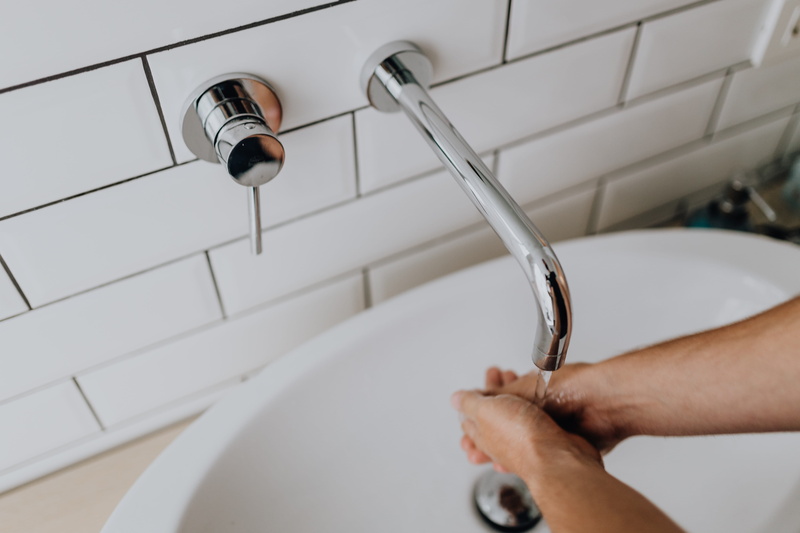 running, human body part, one person, domestic life, household equipment, clean, faucet, adult, man, washing hands, indoors, 5K, hygiene, washing, human hand