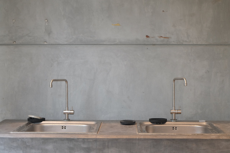 absence, concrete, two, hygiene, 4K, home interior, clean, sink, domestic bathroom, domestic room, faucets, faucet, dirty, housework, apartment, household equipment