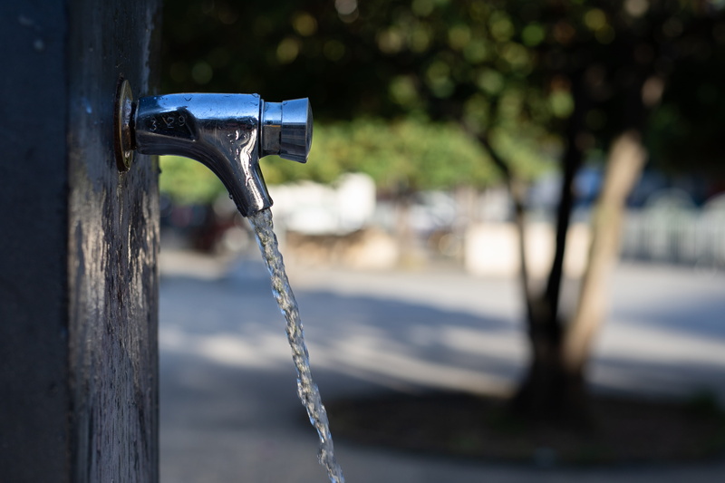 faucet, nature, day, fountain, flowing water, indoors, park, tap, tool, summer, no people, lyon, falling, sink, running water, selective focus, flowing