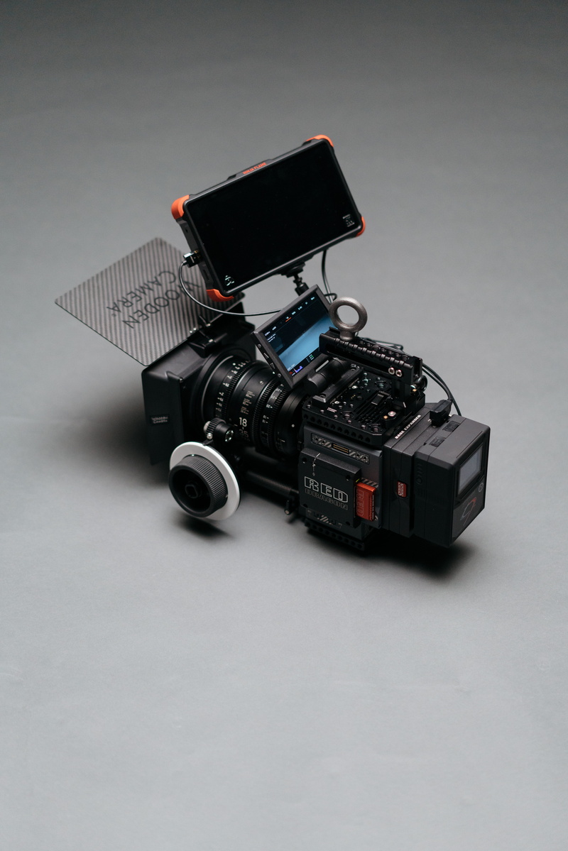 8K, digital camera, set, acessorie, close-up, videography, photographic equipment, scene, grow, red, dsmc2, dark, technology, bts, no people, still life