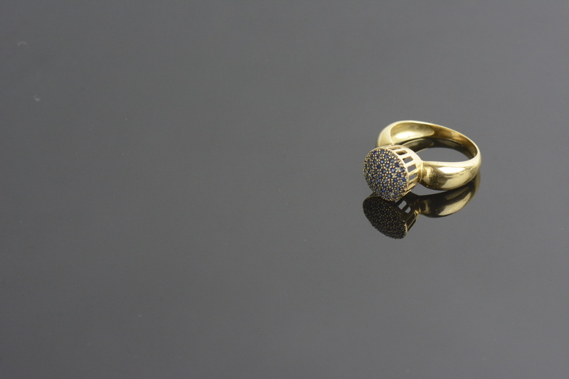 animal themes, still life, jewelry, copy space, Background, clear, day, protection, close-up, no people, Jewel, safety, indoors, 5K, silver colored, Ring