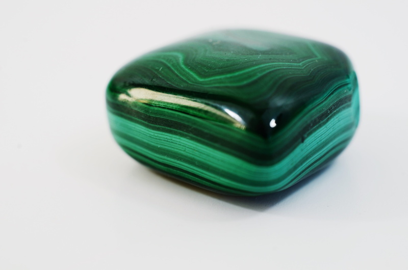 malachite, semi-precious gem, security, nature, mineral, rock, gemstones, gemstone, no people, green color, close-up, 4K, close up, studio shot, crystal