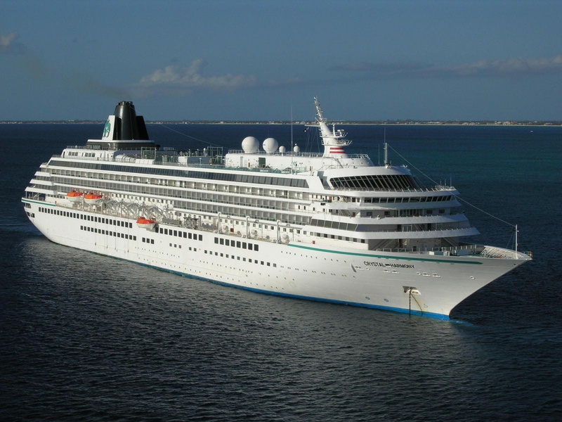 nautical vessel, outdoors, cruise, luxury, cruise ship, craft, transportation, sky, water, vehicle, yacht, nature, mode of transportation, wealth, sea