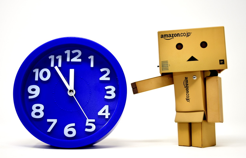 clock, time, transience, time to rethink, smiling, no people, amazon, minute hand, number, sad, indoors, minutes, analog, figure, communication, clock face