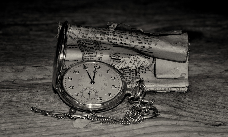 still life, silver, indoors, crumpled, retro Styled, table, instrument of time, black and white recording, old, clock, instrument of measurement, obsolete