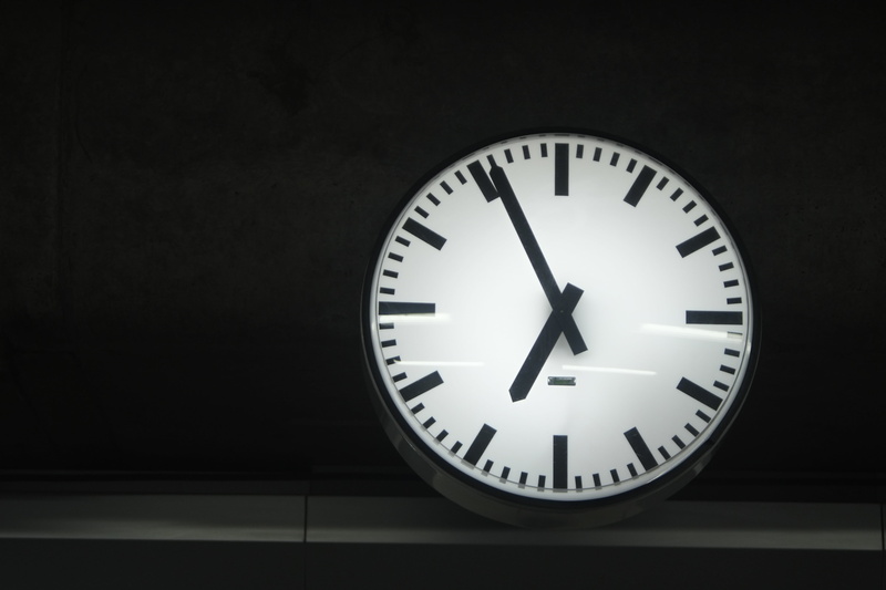 train, minute Hand, silver colored, analog, instrument of time, minute, shape, second, number, 4K, no people, copy space, ticking, wall clock, checking the time