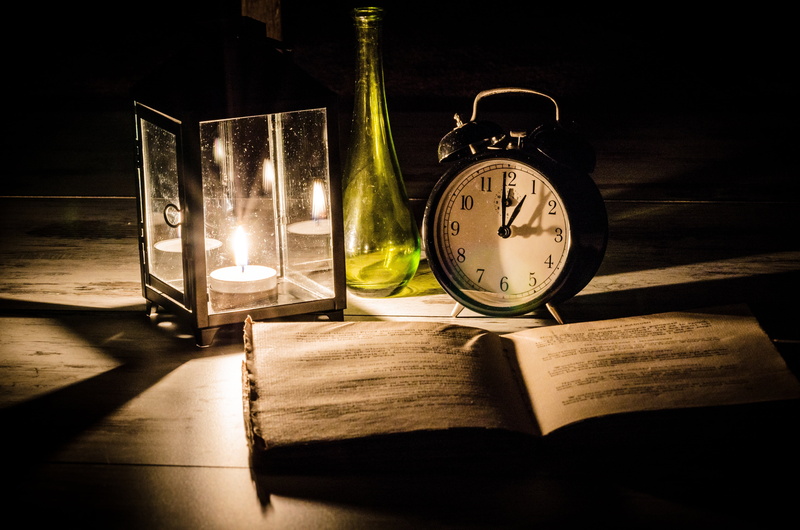 wood - material, round, 4K, candle, table, nature, old-fashioned, indoors, book, the past, desk, sunlight, vintage, illuminated, pocket watch, alarm clock