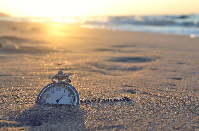 minute Hand, deadline, morning, sky, instrument of Time, concepts, copy Space, sunlight, single Object, full screen, pocket watch, backgrounds, timer, background