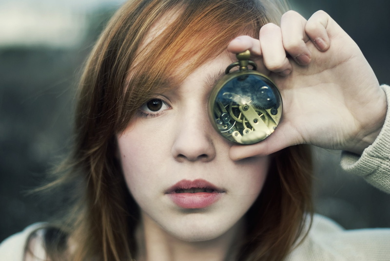 human body part, face, body part, beautiful woman, holding, bangs, time, young adult, brown hair, 1080P, young women, human hand, hand, human face, redhead