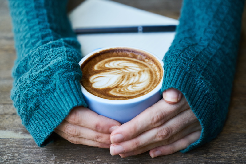 drink, food, wood, one person, front, table, frothy drink, close-up, souvenir, shirt, teacup, lifestyles, fresh, note, wake, wood - Material, ceramic, nutrition