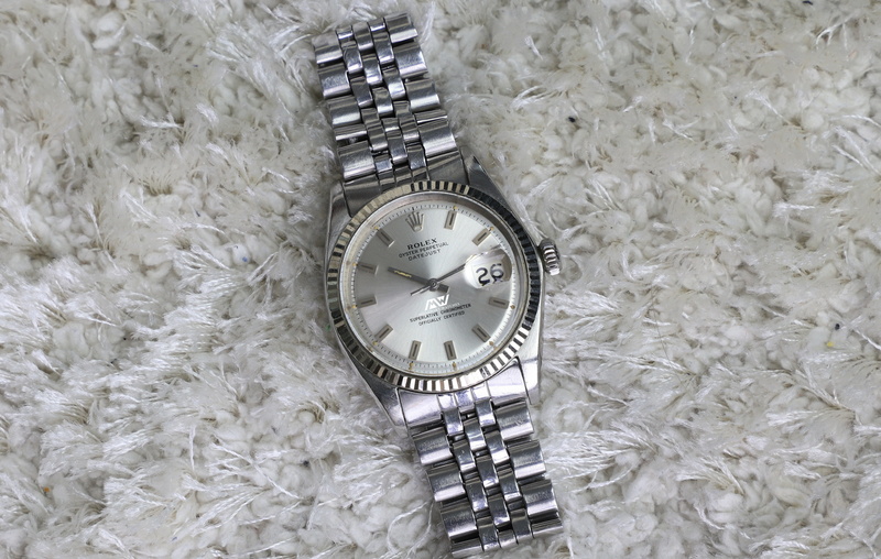 metal, still life, minute hand, men, rolex, indoors, tudor, clock, datejust, large group of objects, silver colored, clockwork, exclusive, time, watches