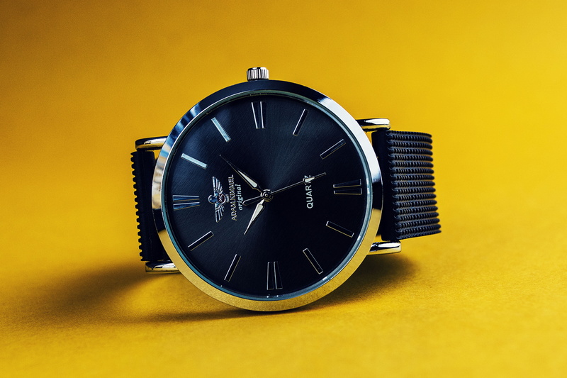 minute hand, silver colored, clock face, analog, luxury, indoors, watch, stopwatch, wrist, 4K, yellow, time, cut out, wealth, oclock face, colored, steel