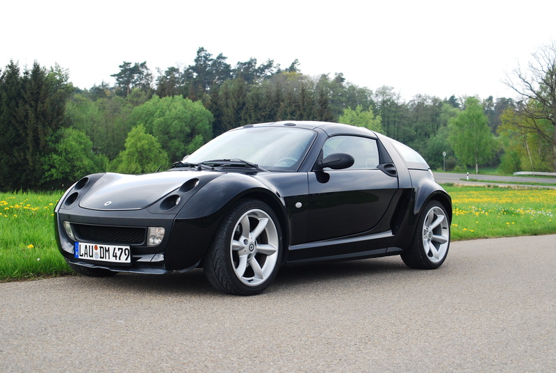 road, travel, sky, review, mode of transportation, Smart Roadster, wheel, luxury, rent, buy, stationary, test drive, coupe, nature, sports car, tree, Brabus