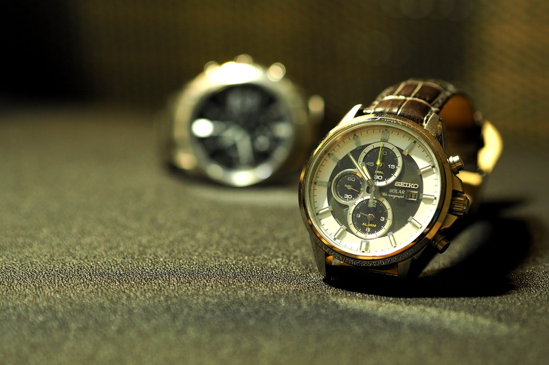 expensive, clock, 4K, analog, wristwatch, seiko, focus on foreground, instrument of time, retro, selective focus, jewelry, bracelet, pocket watch, vintage