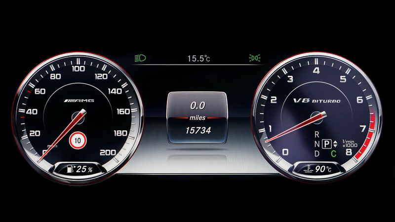 mode of transportation, speed, indicator, 5K, minute hand, fast, gauge, shape, vehicle interior, car interior, clock face, black background, dial, industrial
