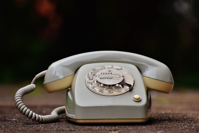 phone cord, vintage, grey, technology, single object, ground, landline phone, telephone, old phone, telephone receiver, global communications, copy space
