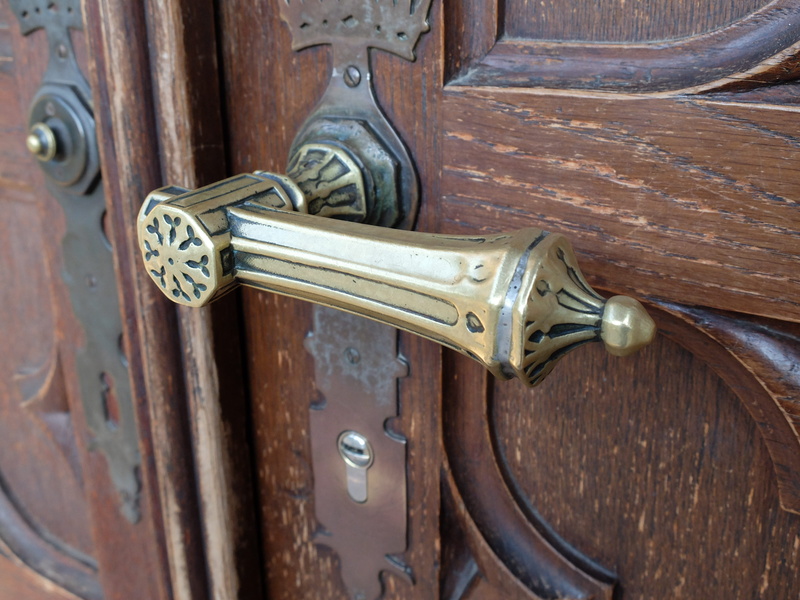 security, lock, brass, door, ancient, 4K, old, antique, pattern, knob, day, rust, wood - material, design, no people, door handle, safety, close-up, doorknob