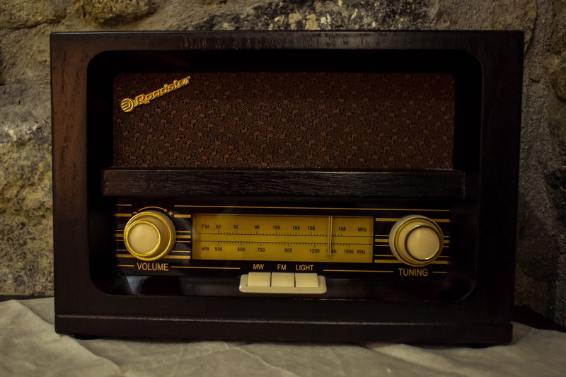 vintage, antique, still life, retro, equipment, radio, communication, music, 4K, roadstar, table, indoors, style, classic, close-up, no people, retro styled
