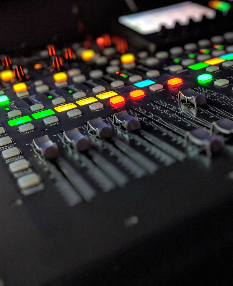 2K, complexity, console, audio electronics, recording studio, control, radio station, sound recording equipment, electronics industry, mixer, black, close-up