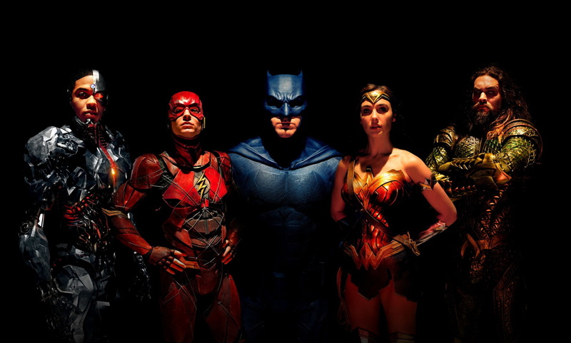 Ben Affleck, 1080P, young women, adult, fashion, real people, Movie, Justice League, three quarter length, Justice League (2017), Aquaman, front view