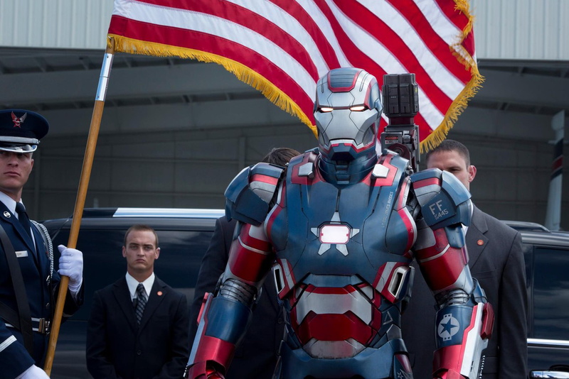 day, group of people, portrait, machine, teamwork, standing, frame from the shoot, heroes, occupation, war, Iron man 3, lifestyles, real people, captain America