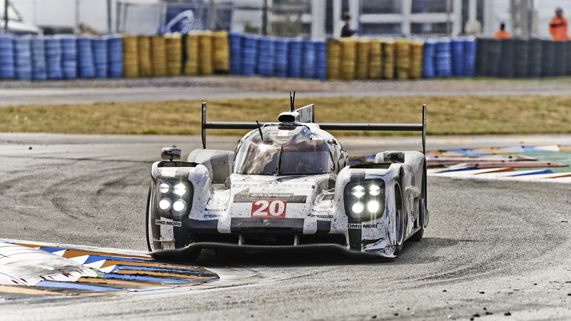 competition, track and field, sport, championship, focus on foreground, lmp1, 2K, 9r9-14, car, people, 919, hybrid, mode of transportation, formula one racing